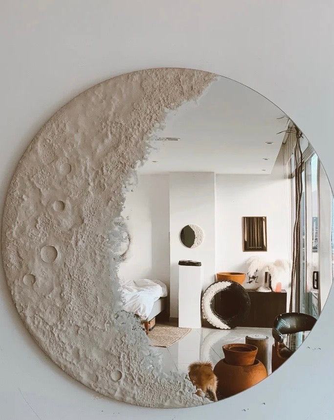 Moon mirror
